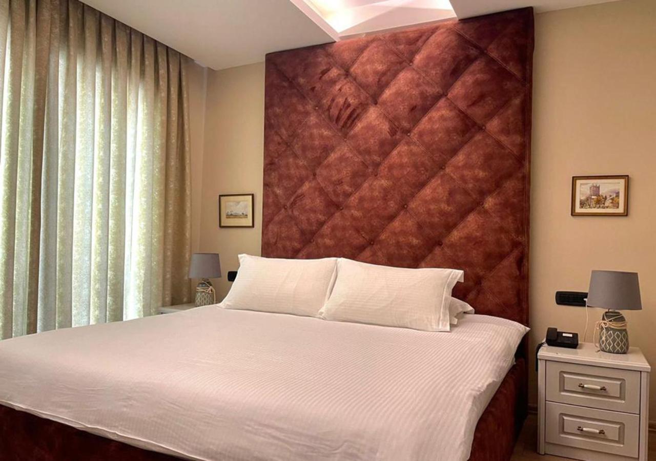 Vila Shard Boutique Hotel Тирана Екстериор снимка