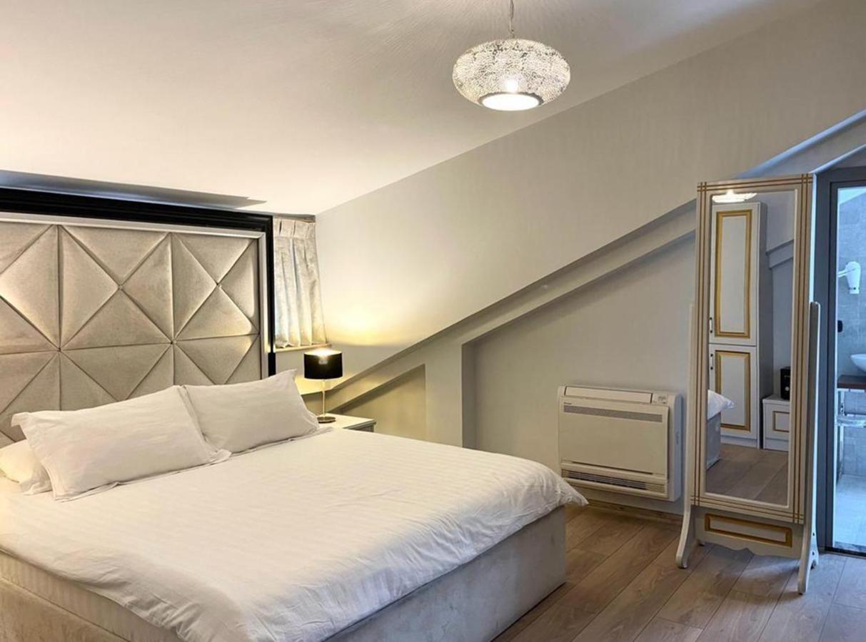 Vila Shard Boutique Hotel Тирана Екстериор снимка