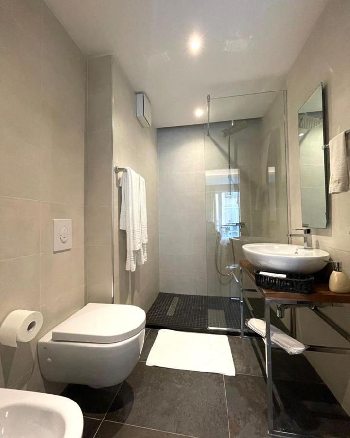 Vila Shard Boutique Hotel Тирана Екстериор снимка