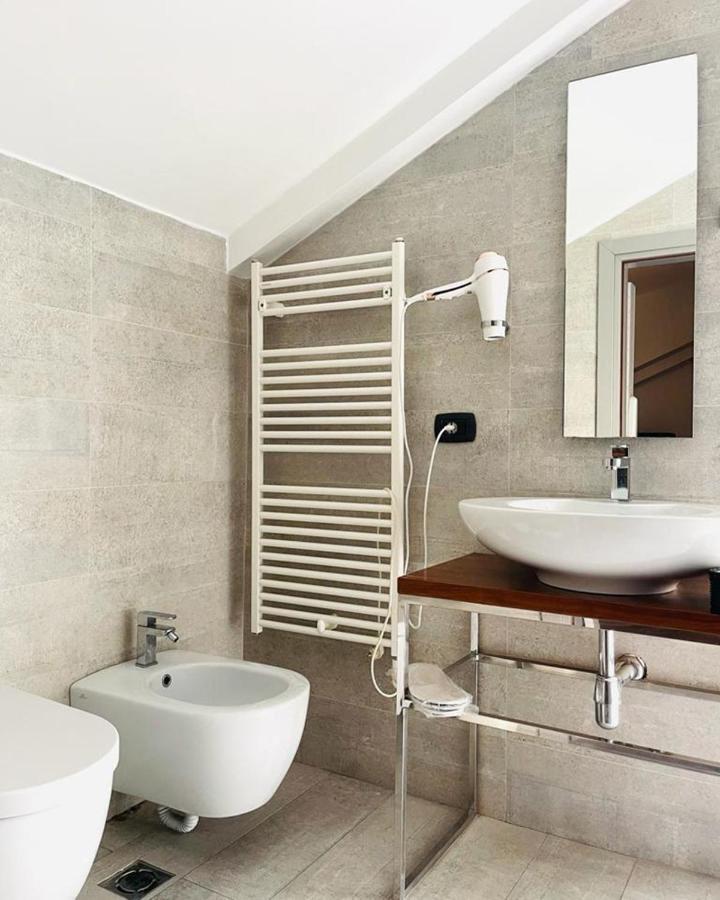 Vila Shard Boutique Hotel Тирана Екстериор снимка