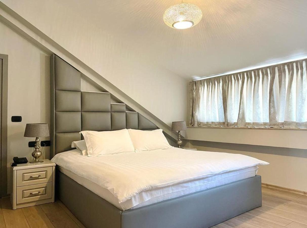 Vila Shard Boutique Hotel Тирана Екстериор снимка