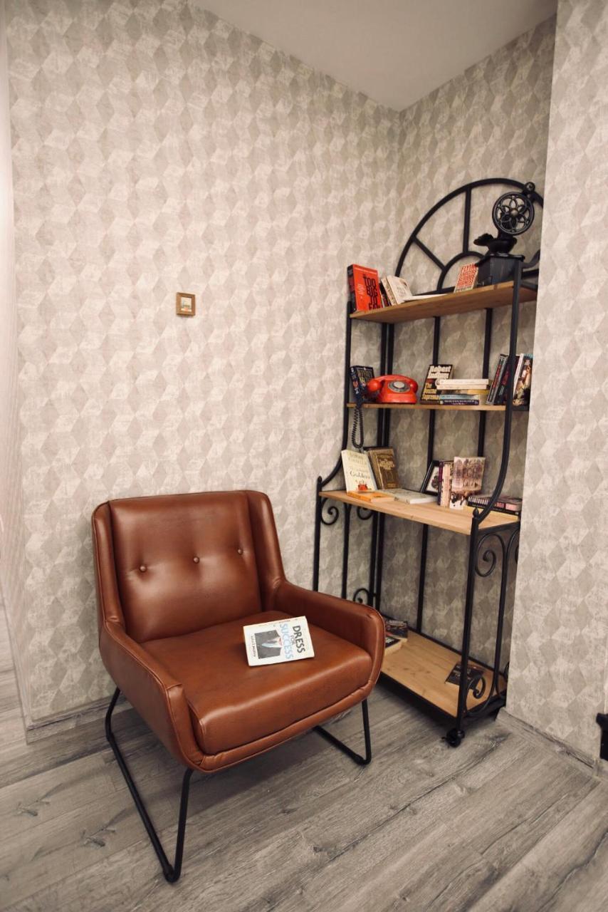 Vila Shard Boutique Hotel Тирана Екстериор снимка